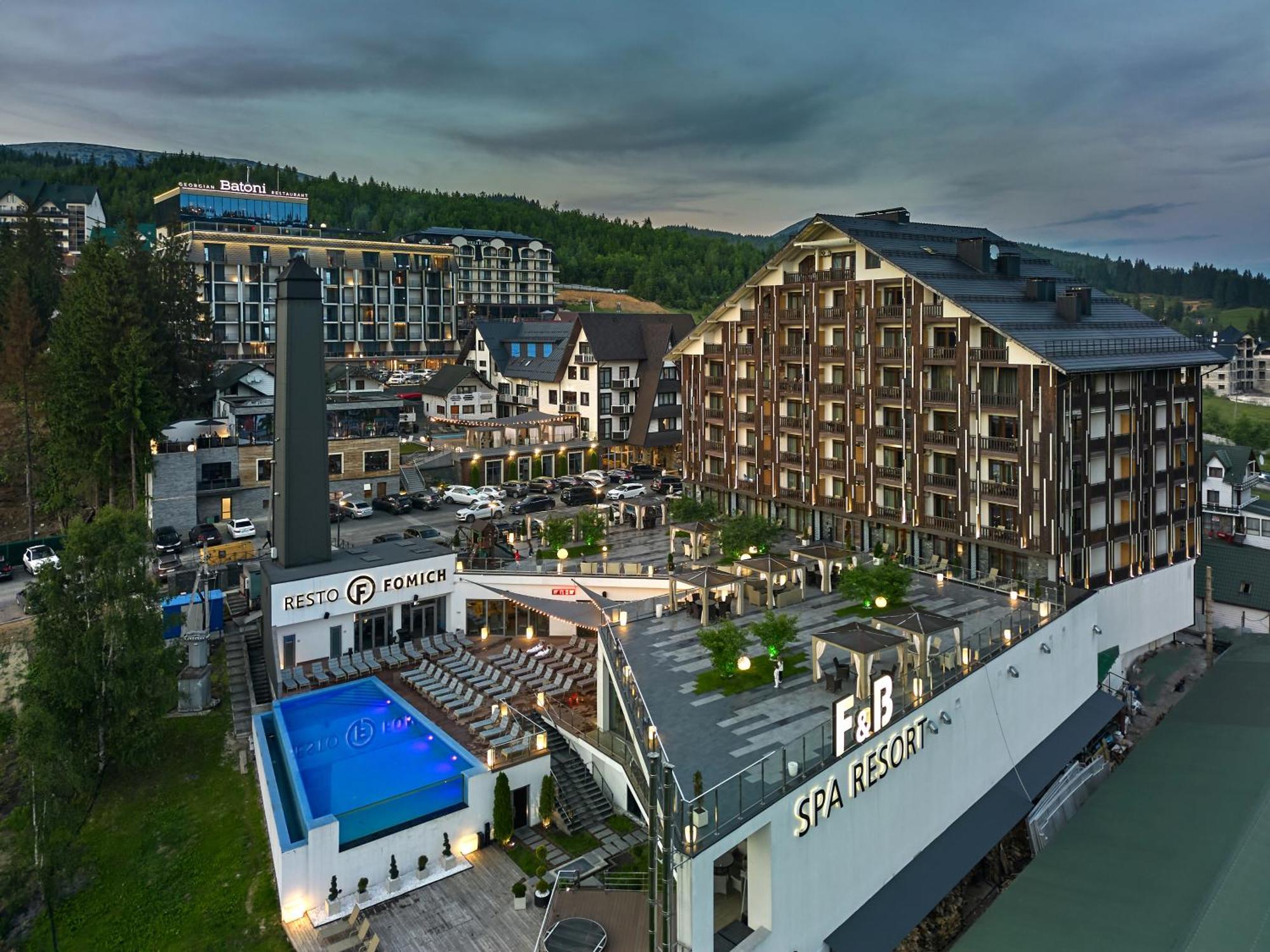 F&B Spa Resort Bukovel Bagian luar foto
