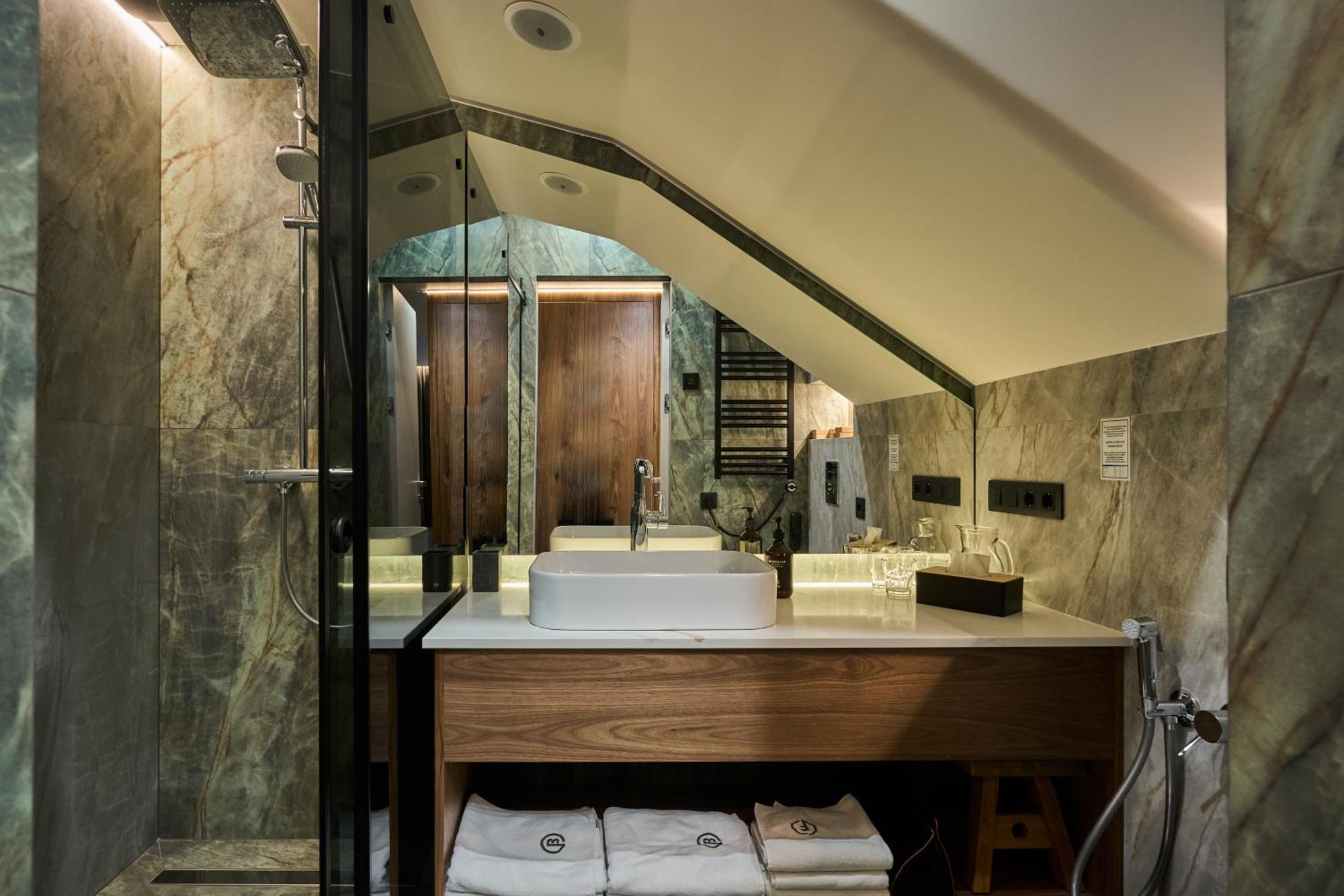 F&B Spa Resort Bukovel Bagian luar foto