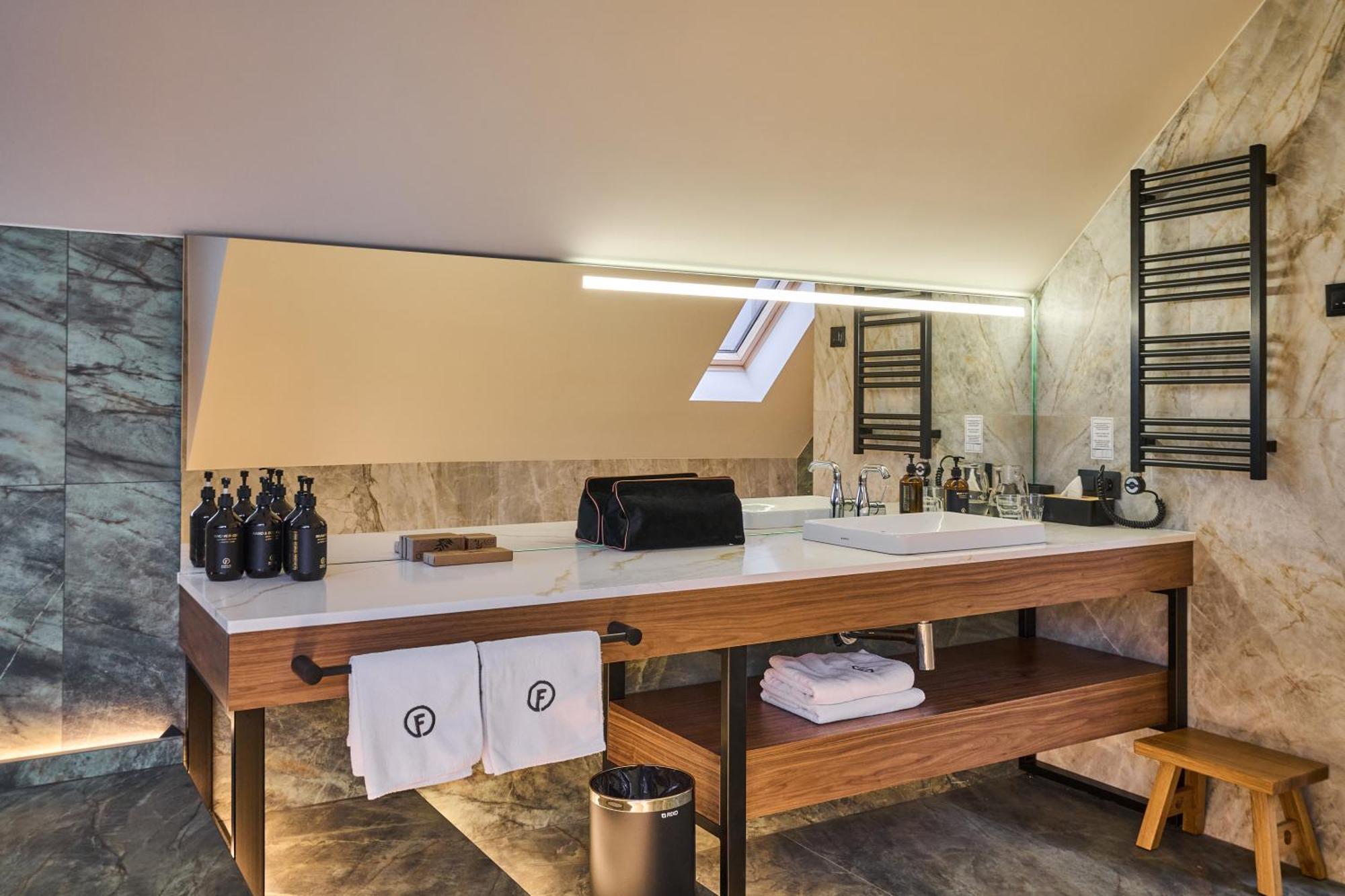 F&B Spa Resort Bukovel Bagian luar foto
