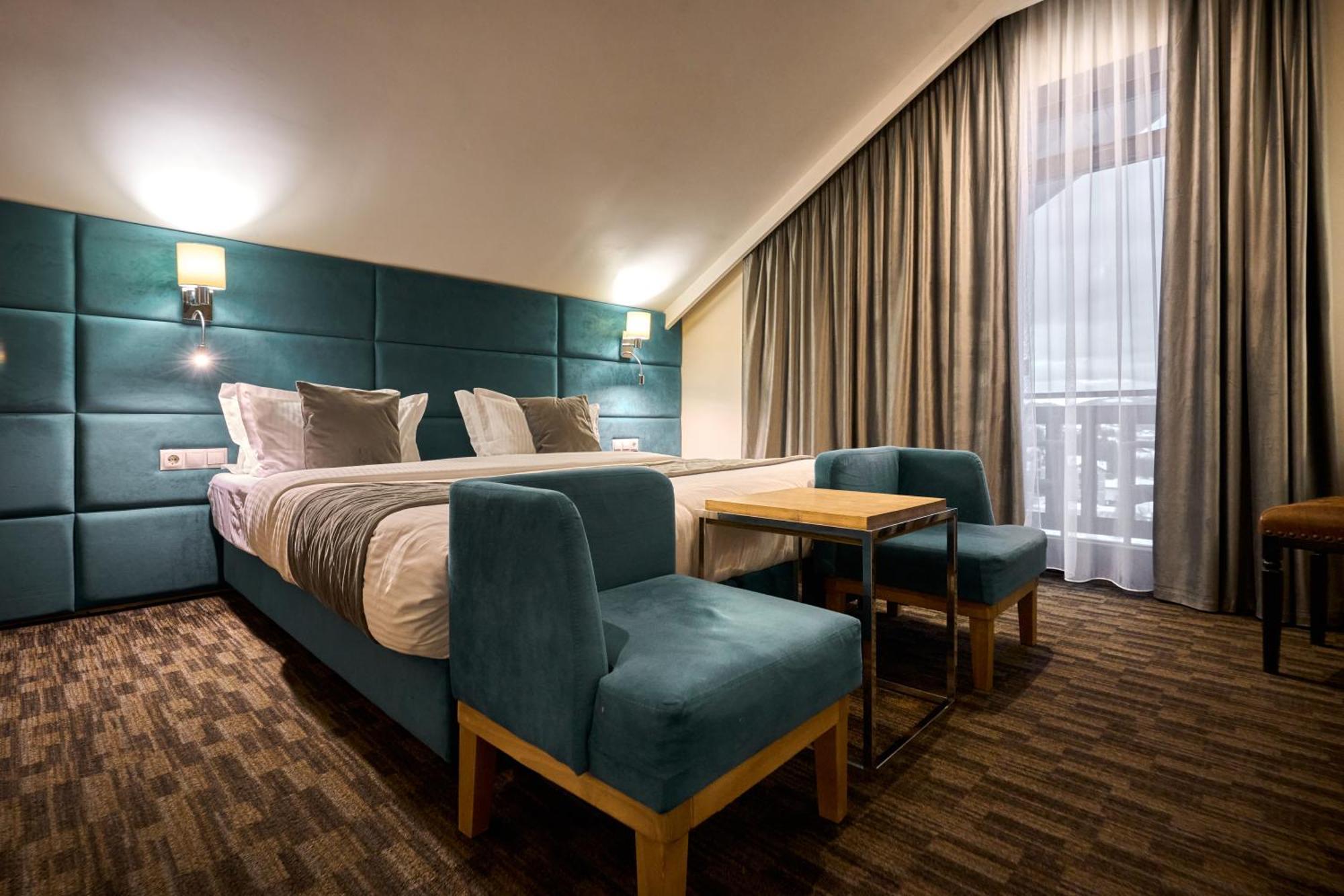 F&B Spa Resort Bukovel Bagian luar foto