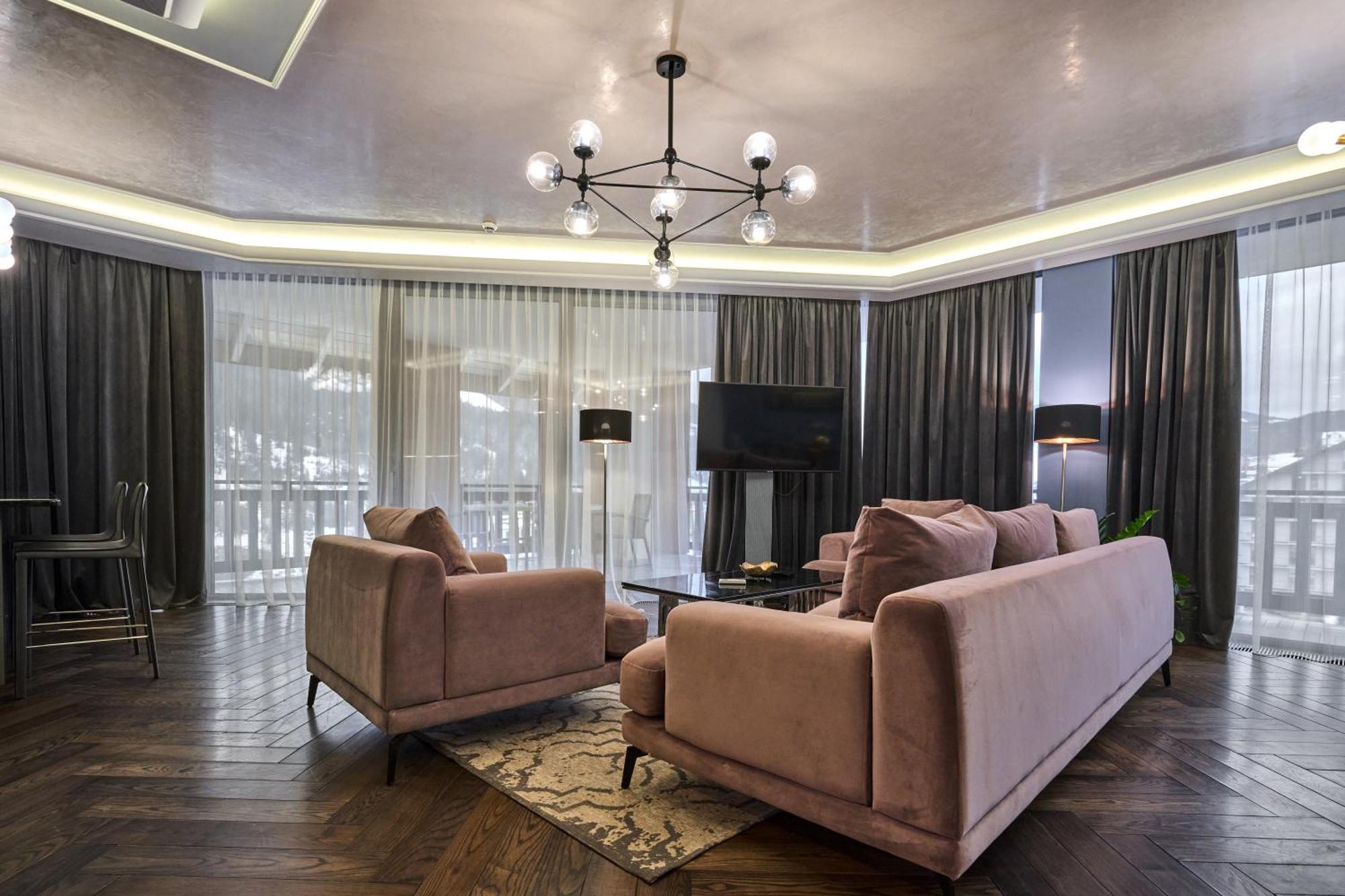 F&B Spa Resort Bukovel Bagian luar foto
