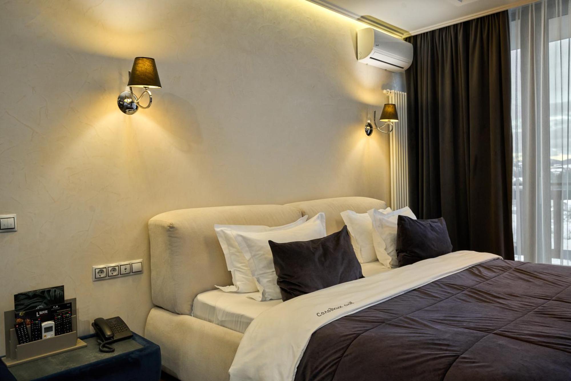 F&B Spa Resort Bukovel Bagian luar foto