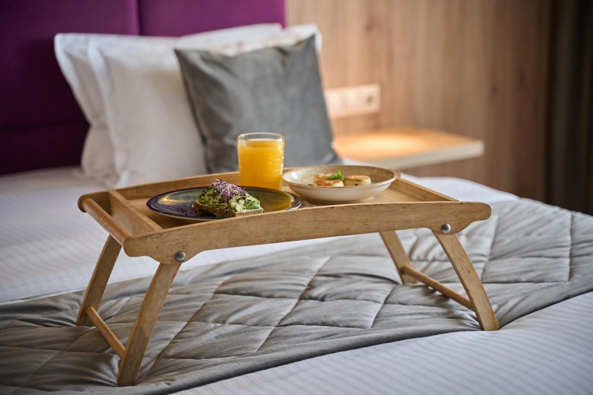 F&B Spa Resort Bukovel Bagian luar foto