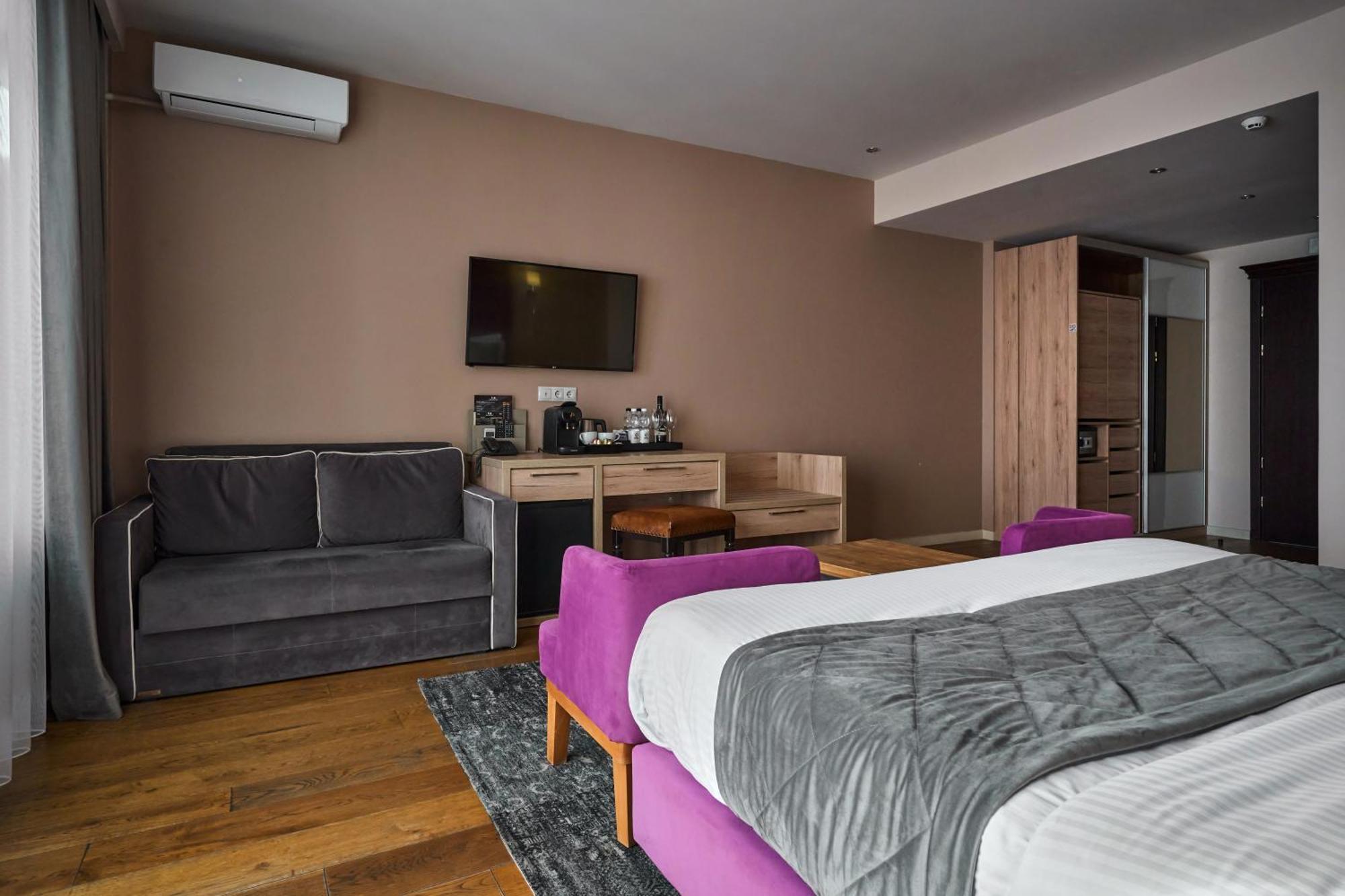 F&B Spa Resort Bukovel Bagian luar foto